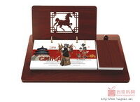 一马当先古典红木透雕商务周历